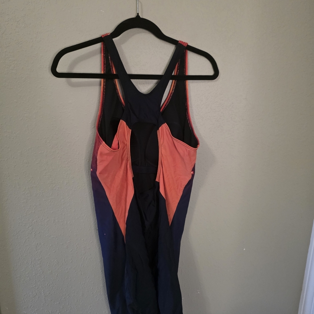 Women's 2XL Blue & Orange Box Short Swim Suit. - Picture 4 of 5
